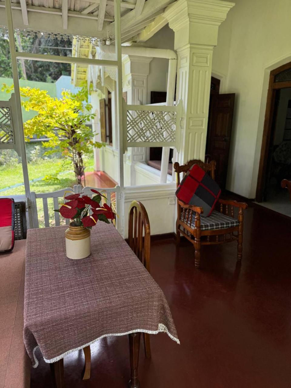 Grand Villa Хиккадува Экстерьер фото