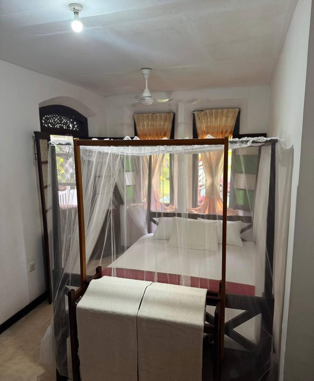 Grand Villa Хиккадува Экстерьер фото