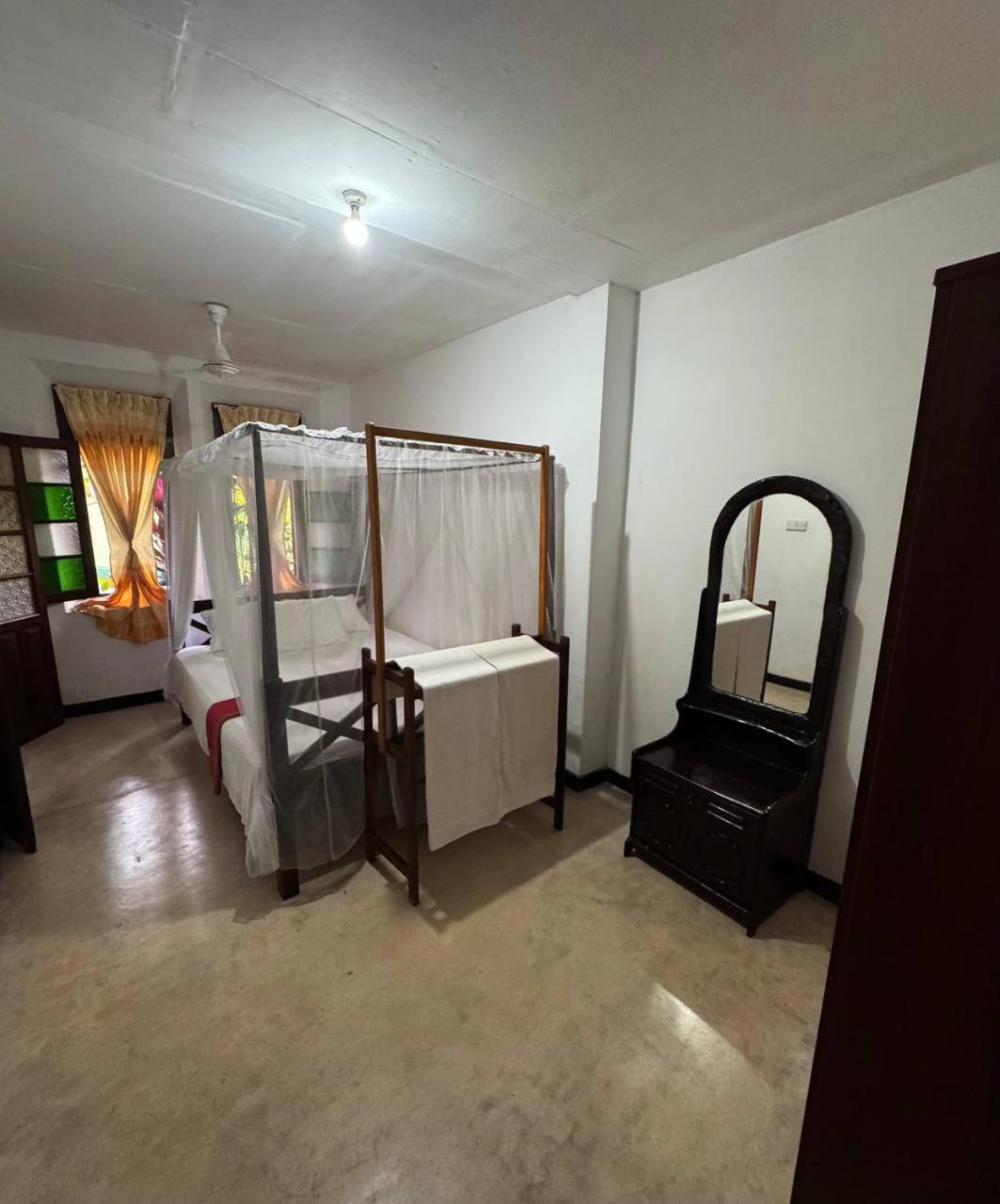 Grand Villa Хиккадува Экстерьер фото