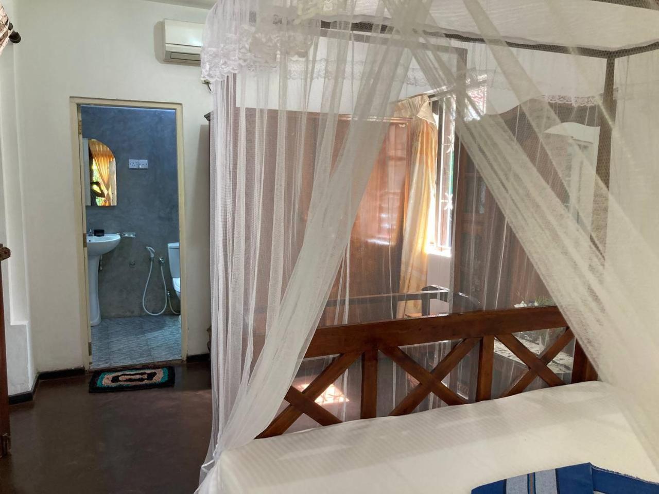 Grand Villa Хиккадува Экстерьер фото